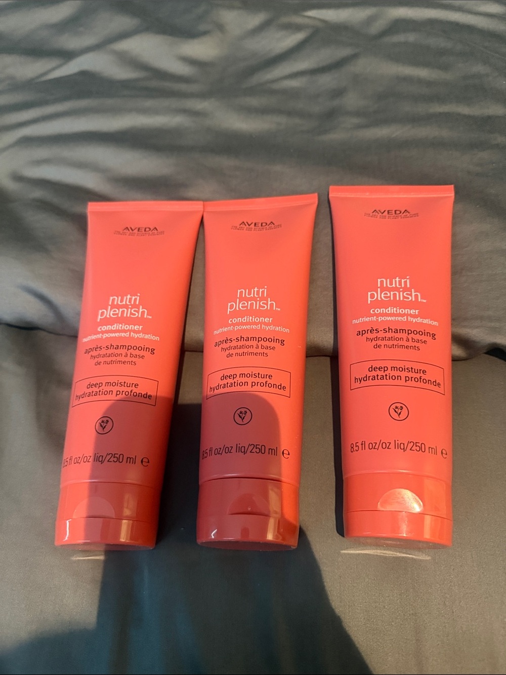 AVEDA Nutriplenish Deep Moisture Conditioner - Coral Pink Tubes